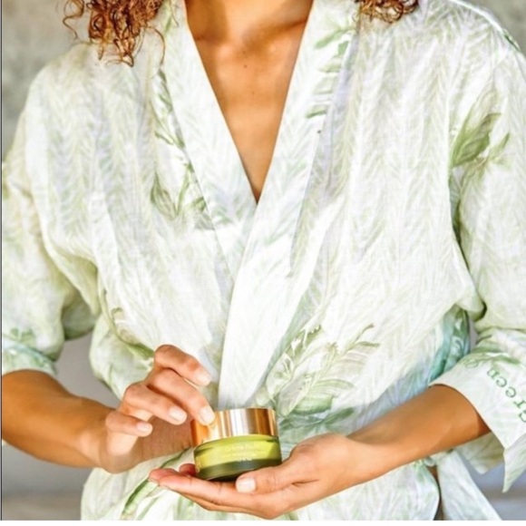 The Lazy Poet Sophie Floral Print Linen Robe - Picture 1 of 9